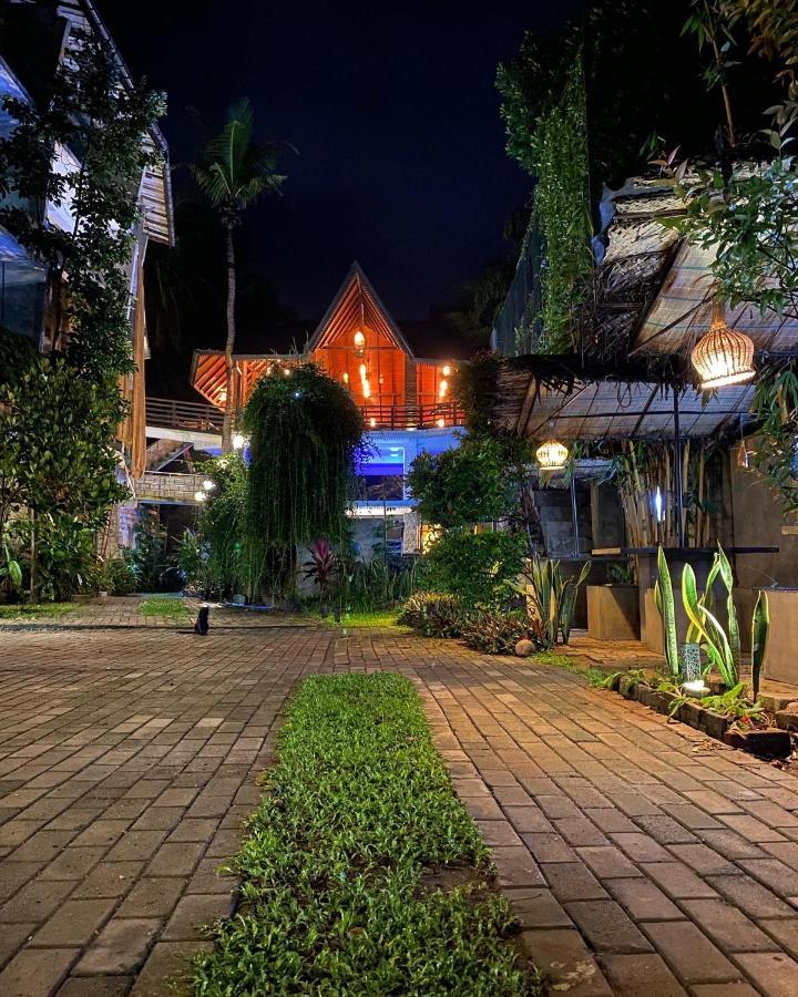 Hotel Tinaya Дамбулла Экстерьер фото